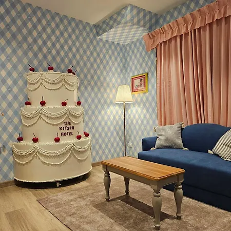 Kitsch Hotel